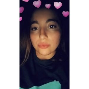 Meet your Posher, Yanna